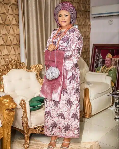 “After king, na king” – Portable confirms relationship with late Alaafin of Oyo’s wife, Queen Dami [Video]