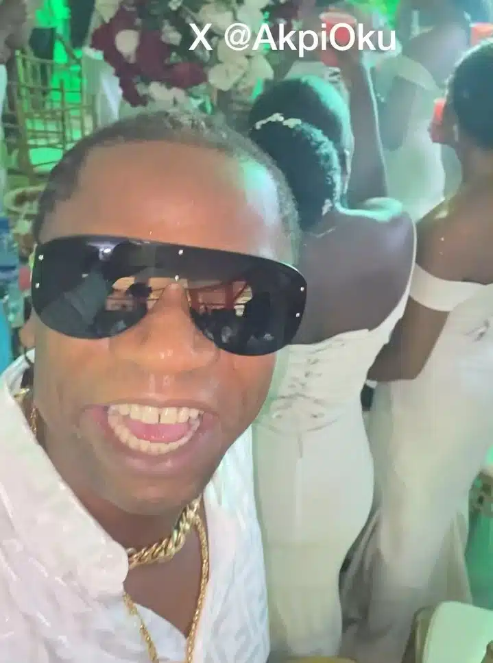 “You’re embarrassing her” – Outrage as Speed Darlington records endowed lady at an event